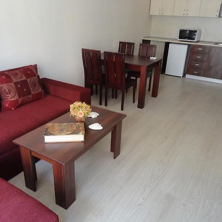 Holiday Apartments In Pomorie Room photo