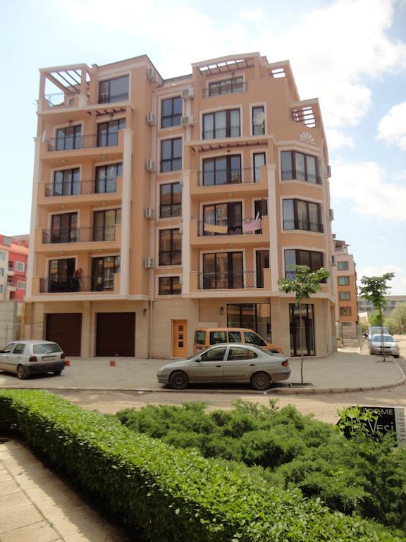 Holiday Apartments In Pomorie Exterior photo
