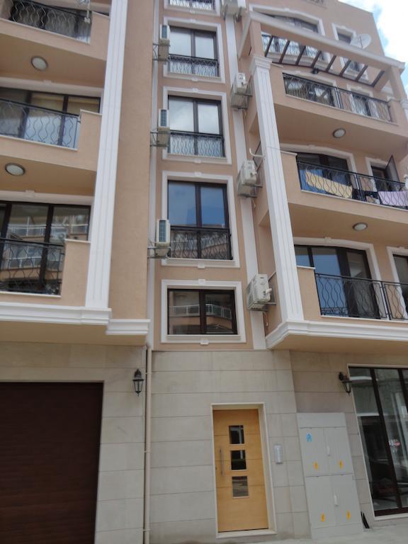 Holiday Apartments In Pomorie Exterior photo