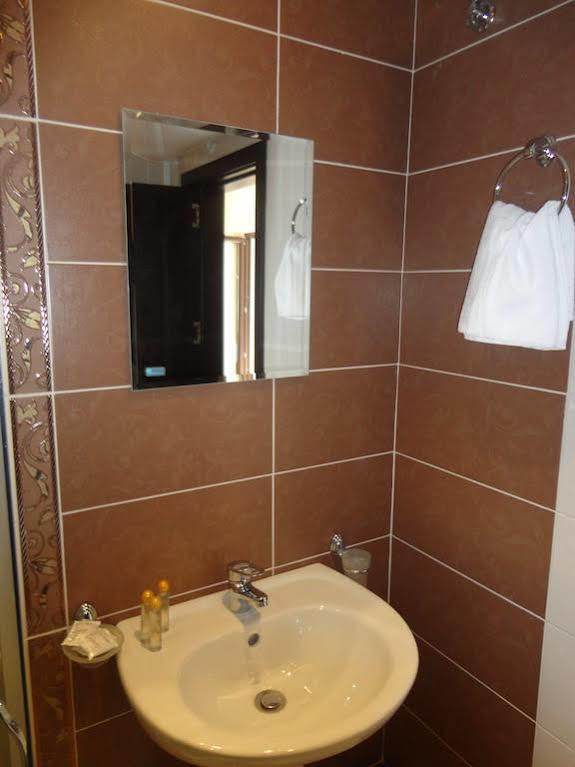 Holiday Apartments In Pomorie Exterior photo